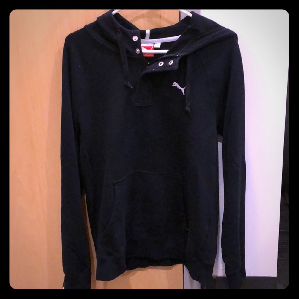 Black quarter zip. Men’s Medium. Women’s Large.